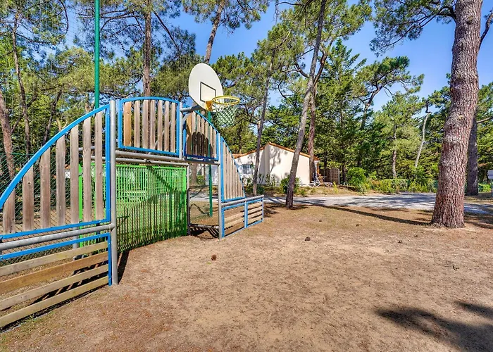 Stunning In La Faute-sur-Mer